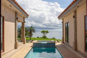 Arrue Coastal Escape at Andromeda Pedasi